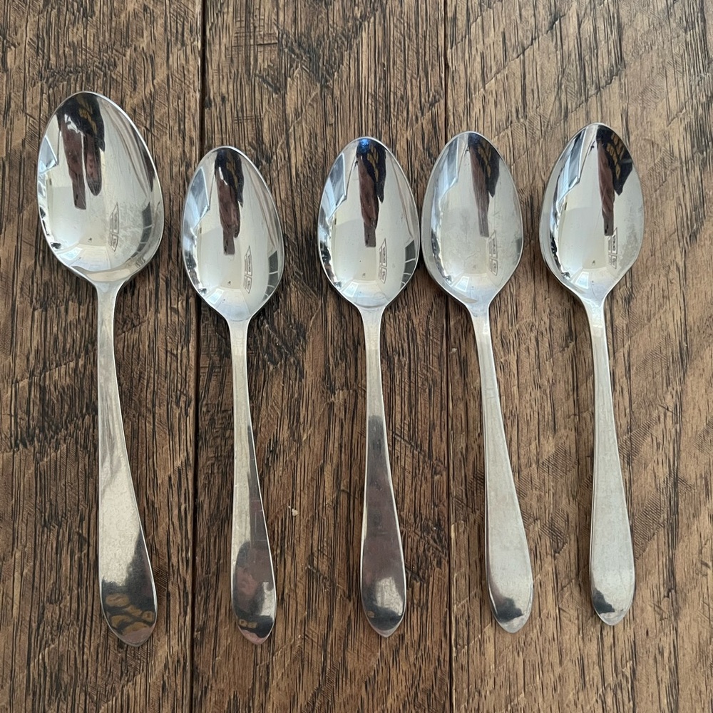 Retroneu Kent (?) Flatwear Stainless Spoons (5)